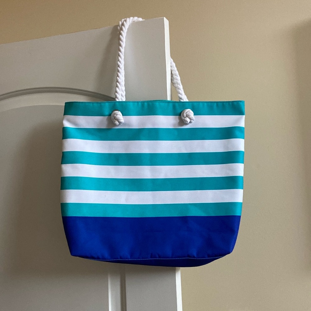 NWOT Clinique tote